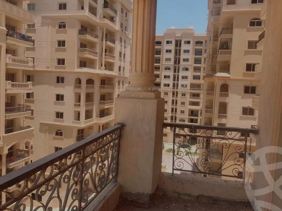 https://aqarmap.com.eg/en/listing/3950727-for-sale-cairo-al-oubour-tryq-msr-sm-yly-lshrwy-moon-city