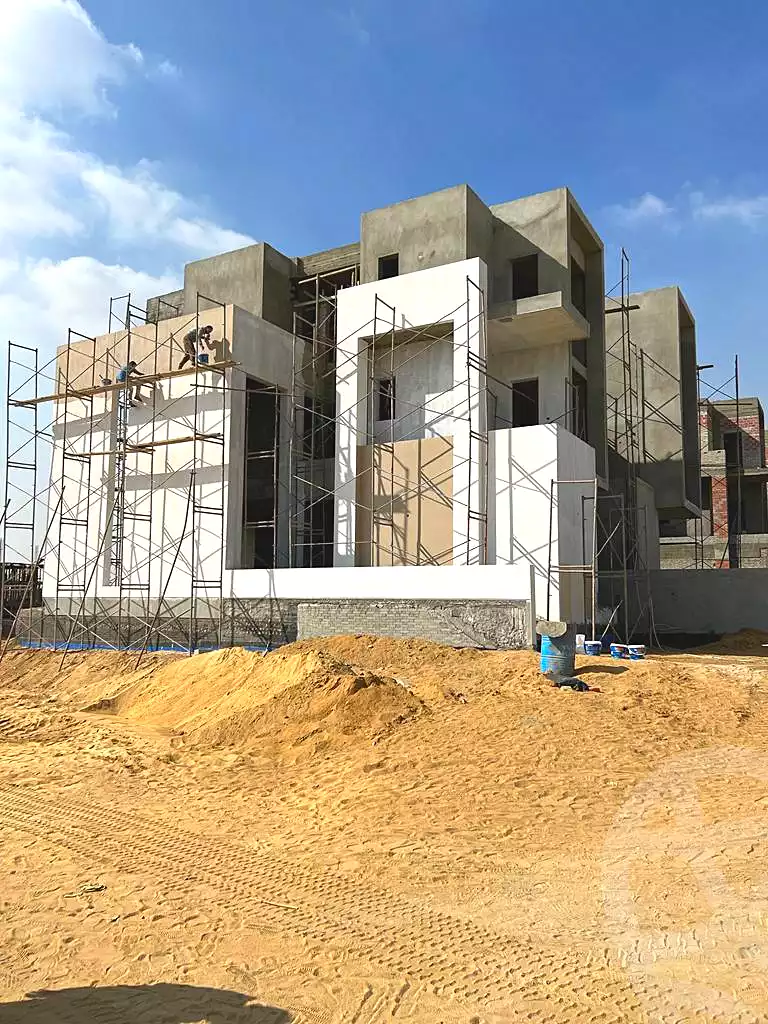 https://aqarmap.com.eg/en/listing/4751527-projects-water-way-villas