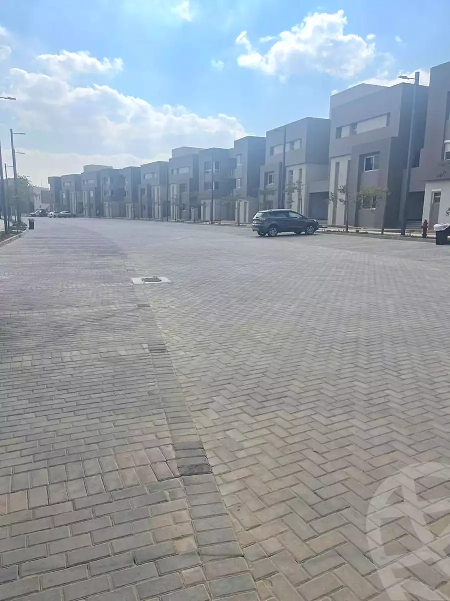 https://aqarmap.com.eg/ar/listing/3983082-for-sale-cairo-el-sheikh-zayed-city-compounds-in-sheikh-zayed-etapa