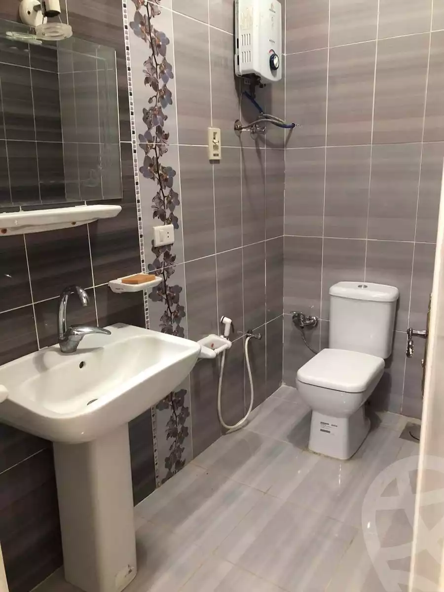 https://aqarmap.com.eg/en/listing/3984787-for-rent-mohamed-rashid-st