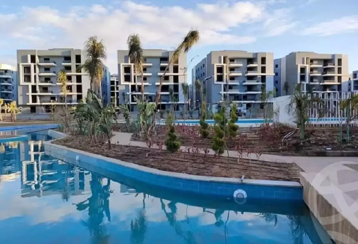 https://aqarmap.com.eg/ar/listing/3988285-for-sale-cairo-6th-of-october-compound-sun-capital