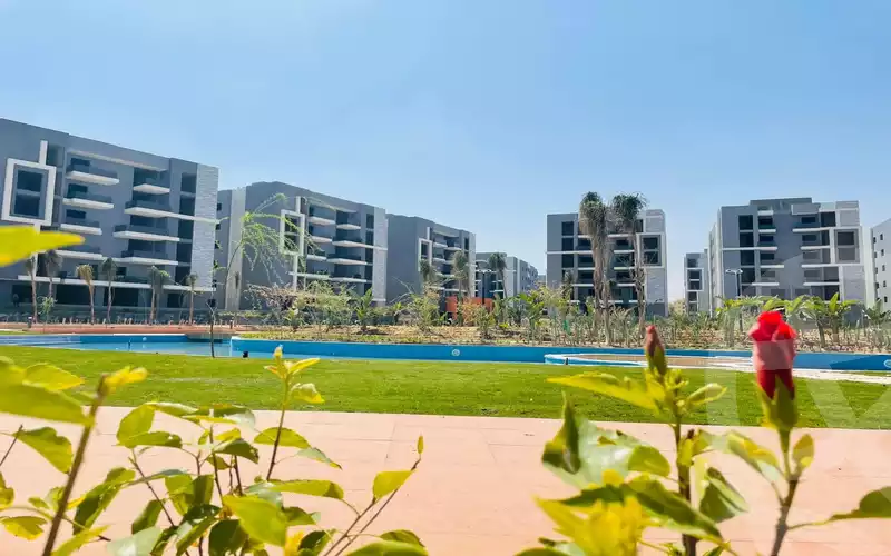 https://aqarmap.com.eg/ar/listing/3988285-for-sale-cairo-6th-of-october-compound-sun-capital