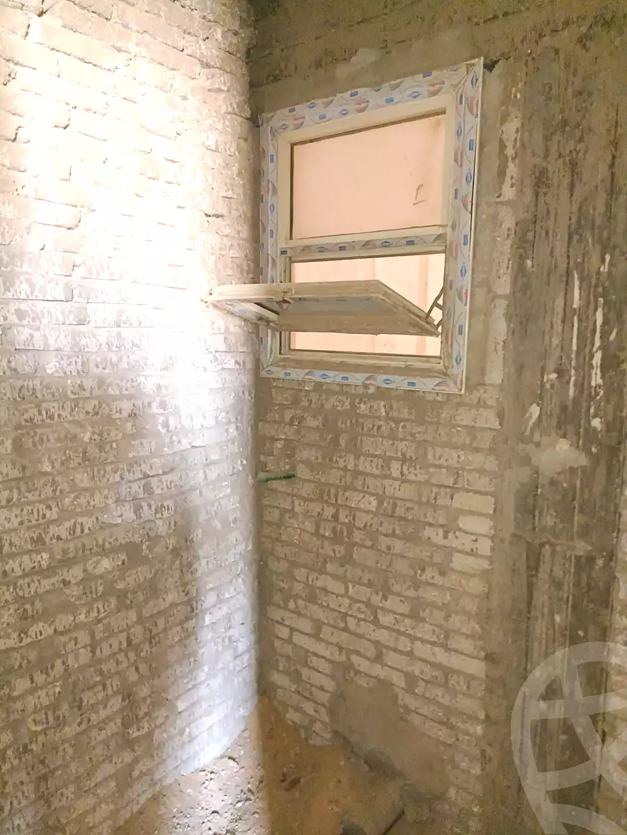 https://aqarmap.com.eg/ar/listing/3990146-for-sale-cairo-al-oubour-tryq-msr-sm-yly-lshrwy-moon-city