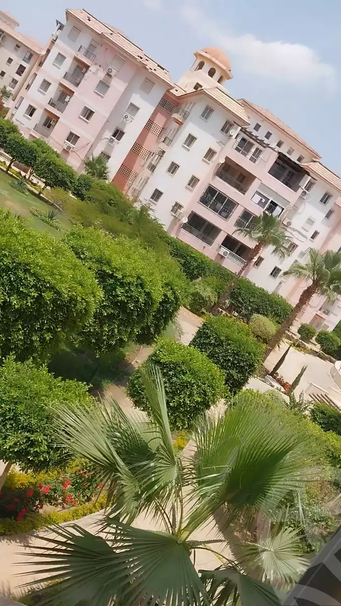 https://aqarmap.com.eg/en/listing/3996269-for-sale-cairo-6th-of-october-shr-drym-lnd