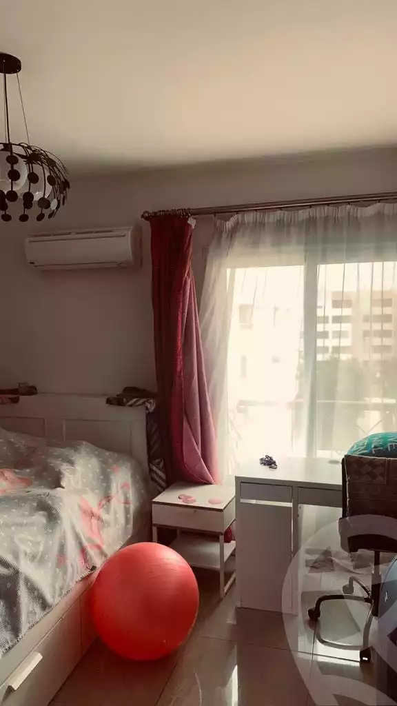 https://aqarmap.com.eg/ar/listing/4002109-for-sale-cairo-new-cairo-lrhb-city-phase-3-umm-kolthom-st