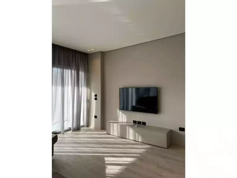 https://aqarmap.com.eg/en/listing/4017995-for-rent-cairo-new-cairo-compounds-lakeview-residence