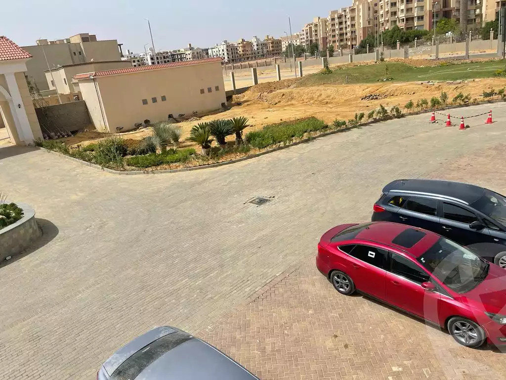 https://aqarmap.com.eg/ar/listing/4031333-for-sale-cairo-6th-of-october-compounds-bhy