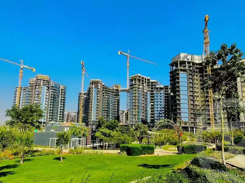 https://aqarmap.com.eg/ar/listing/4031421-for-sale-cairo-el-sheikh-zayed-city-compounds-brj-zyd-wr-llttwyr