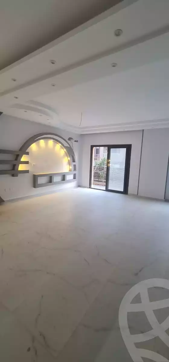 https://aqarmap.com.eg/en/listing/4029843-for-rent-cairo-6th-of-october-compound-green-5