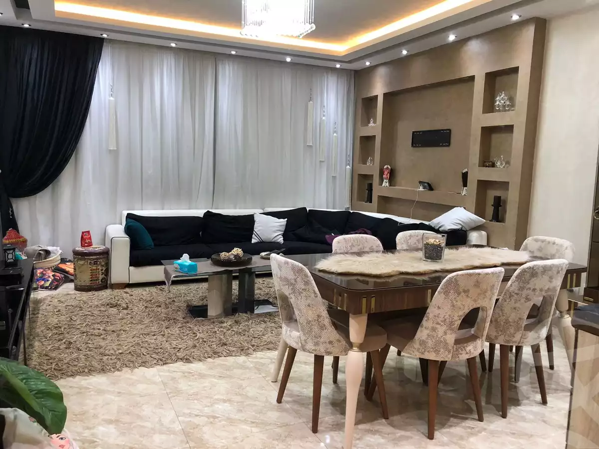 https://aqarmap.com.eg/en/listing/4033530-for-sale-cairo-new-cairo-compounds-midtown