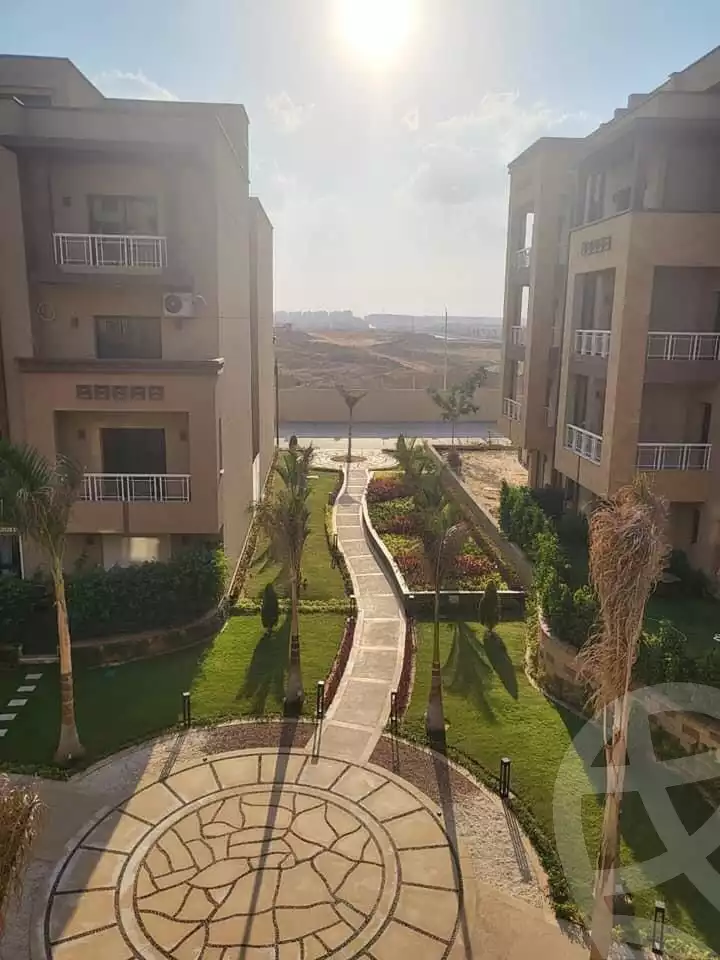 https://aqarmap.com.eg/en/listing/4035102-for-sale-cairo-6th-of-october-compound-green-5