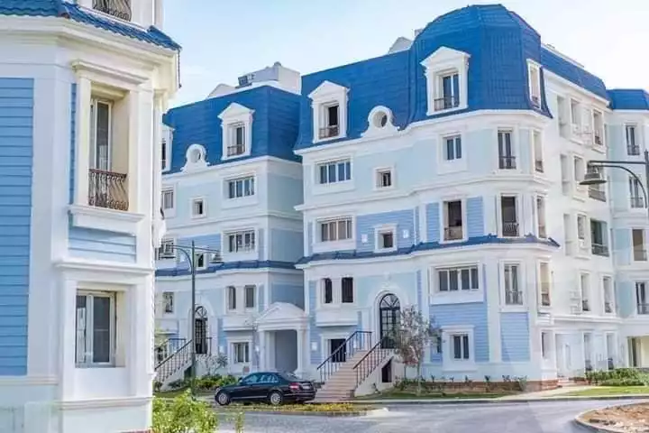 https://aqarmap.com.eg/ar/listing/4036634-for-sale-cairo-new-cairo-compounds-mountain-view-1