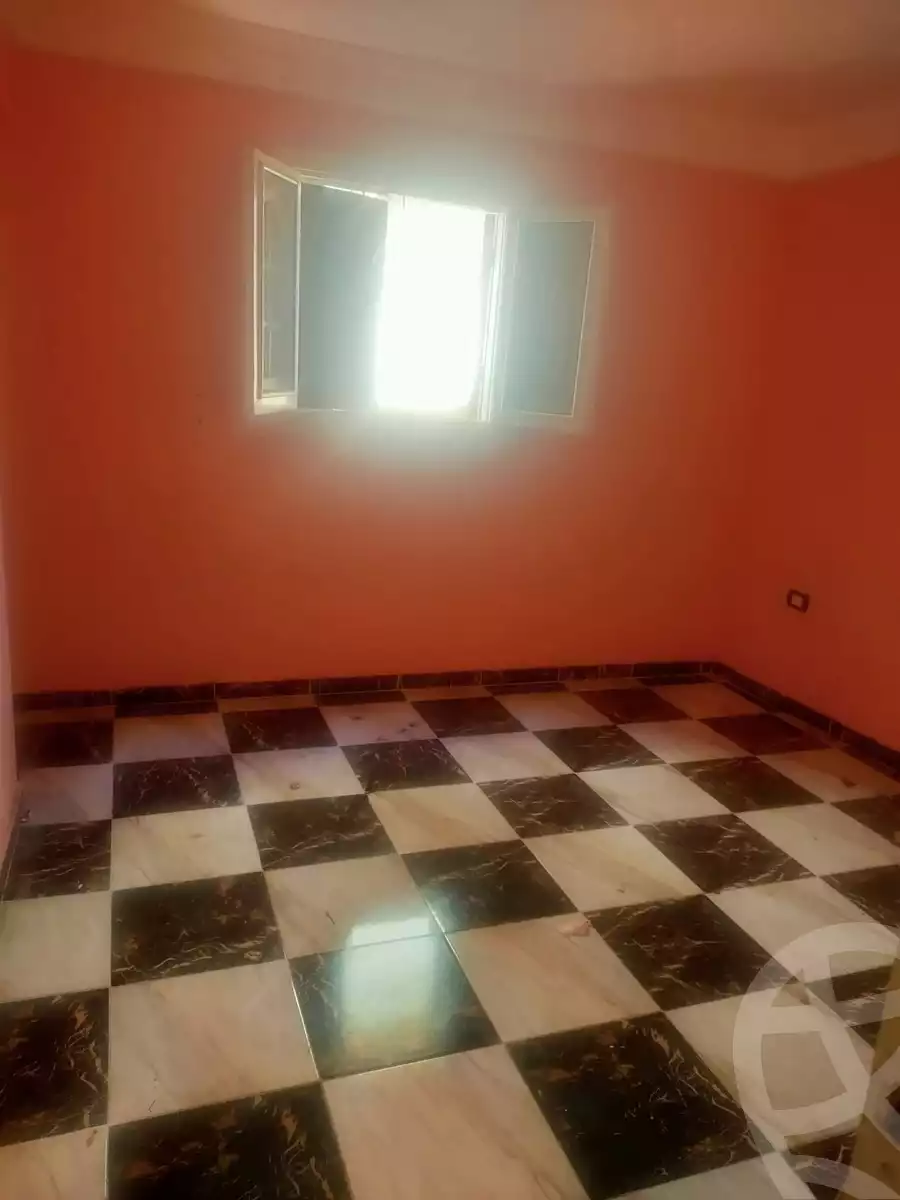 https://aqarmap.com.eg/en/listing/4040068-for-rent-alexandria-bw-qyr-street-25