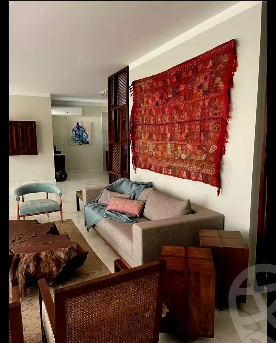 https://aqarmap.com.eg/ar/listing/4044682-for-rent-cairo-el-sheikh-zayed-city-compounds-kmbwnd-wyst-twn-swdyk