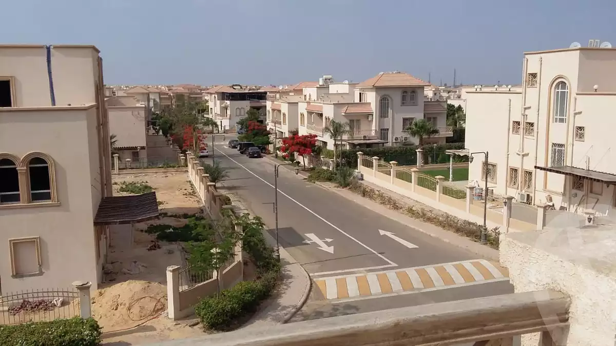 https://aqarmap.com.eg/en/listing/4046104-for-sale-cairo-el-sheikh-zayed-city-compounds-greens