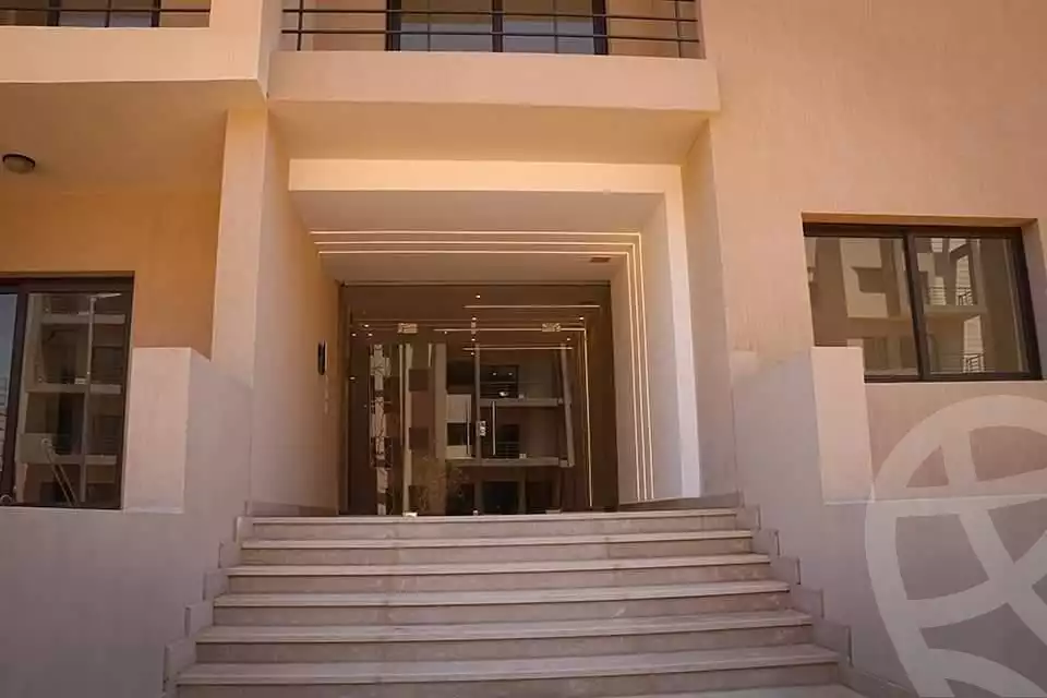 https://aqarmap.com.eg/ar/listing/4047159-for-rent-cairo-new-cairo-compounds-fyfth-skwyr-mwl-lmrsm-llttwyr