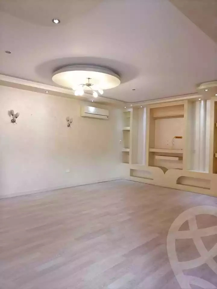 https://aqarmap.com.eg/en/listing/4050148-for-sale-cairo-el-sheikh-zayed-city-compounds-in-sheikh-zayed-moon-land