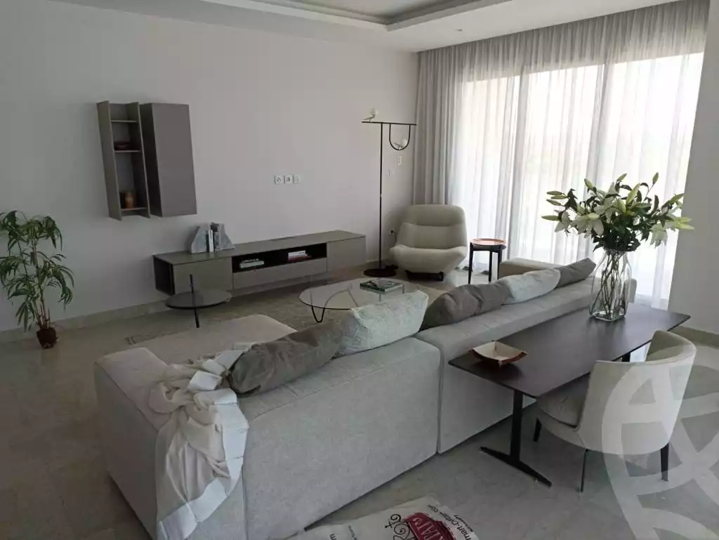 https://aqarmap.com.eg/ar/listing/4051694-for-sale-cairo-el-sheikh-zayed-city-compounds-brj-zyd-wr-llttwyr
