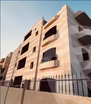 https://aqarmap.com.eg/ar/listing/4052970-for-sale-cairo-new-cairo-ltjm-lkhms-el-ahyaa-second-neighborhood-street-66