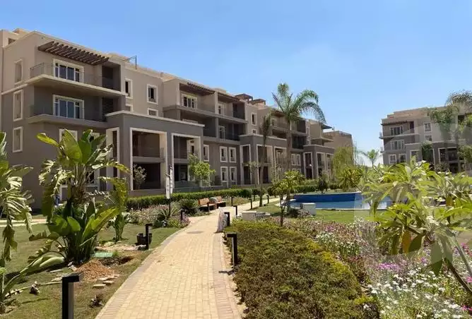 https://aqarmap.com.eg/en/listing/4054447-for-sale-cairo-6th-of-october-compound-october-plaza
