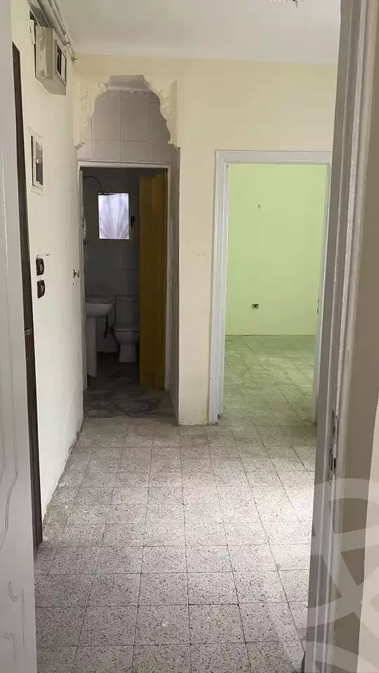 https://aqarmap.com.eg/en/listing/4054989-for-rent-hassanein-desoky-st