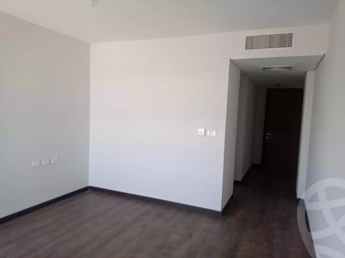 https://aqarmap.com.eg/en/listing/4055413-for-sale-cairo-el-sheikh-zayed-city-compounds-in-sheikh-zayed-etapa
