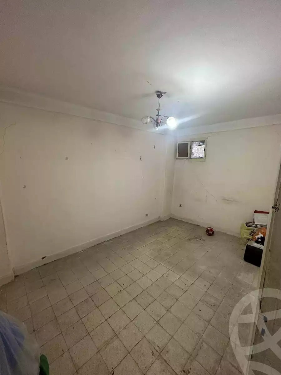 https://aqarmap.com.eg/ar/listing/4060073-for-sale-alexandria-moharram-bey-moharram-bek-st