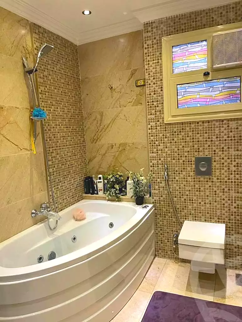 https://aqarmap.com.eg/en/listing/4060151-for-sale-cairo-cairo-hdyq-lhrm-lmntq-w