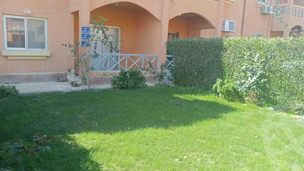 https://aqarmap.com.eg/ar/listing/4061830-for-sale-north-coast-resorts-royal-beach-resort