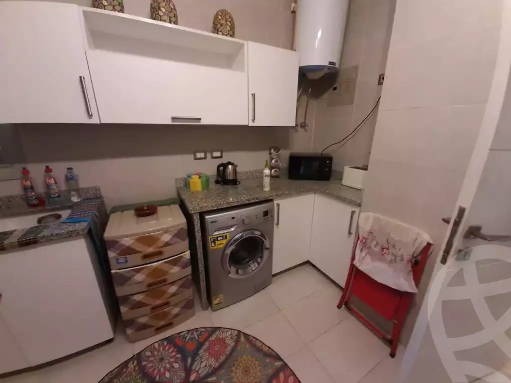 https://aqarmap.com.eg/ar/listing/4062379-for-rent-cairo-new-cairo-compounds-kmbwnd-fyldj-jyt-blm-hylz