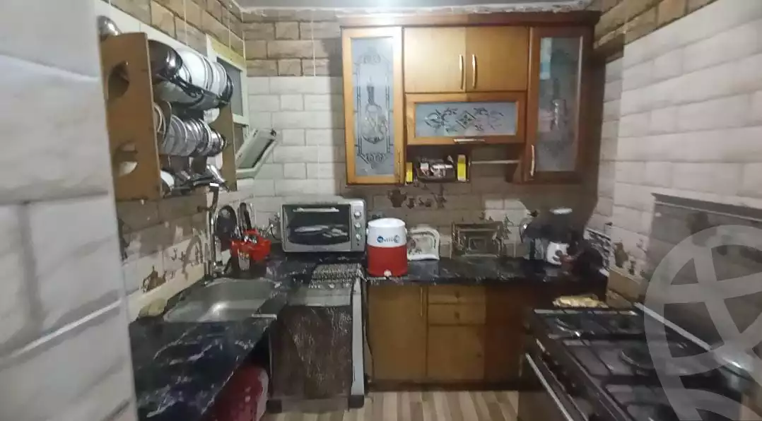 https://aqarmap.com.eg/ar/listing/4064548-for-sale-cairo-helwan-kwrnysh-hlwn