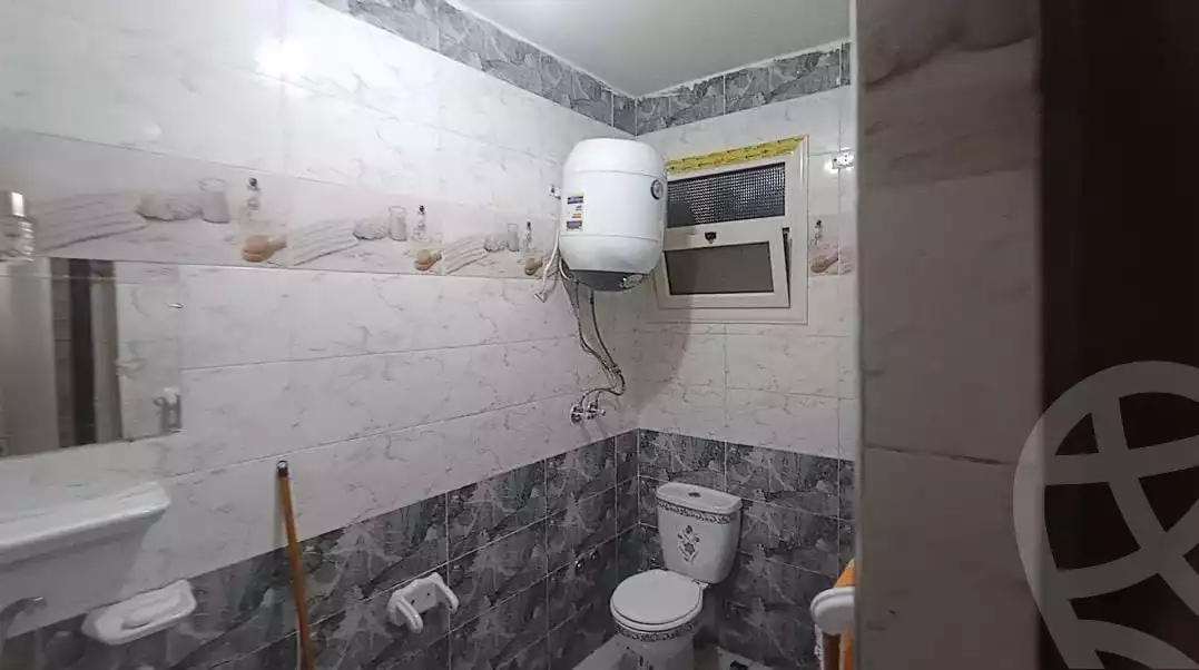 https://aqarmap.com.eg/ar/listing/4064548-for-sale-cairo-helwan-kwrnysh-hlwn