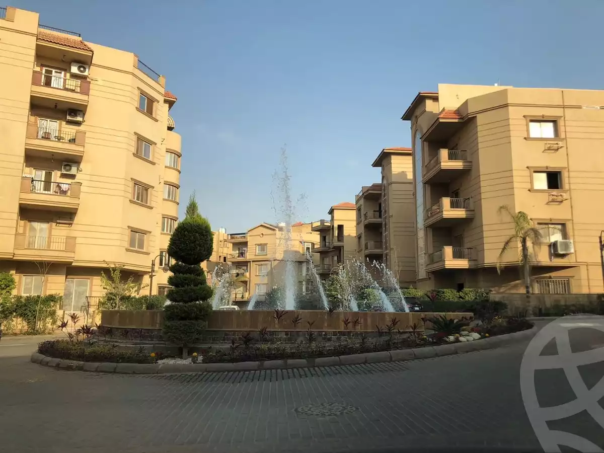 https://aqarmap.com.eg/en/listing/4065469-for-sale-cairo-new-cairo-compounds-family-city