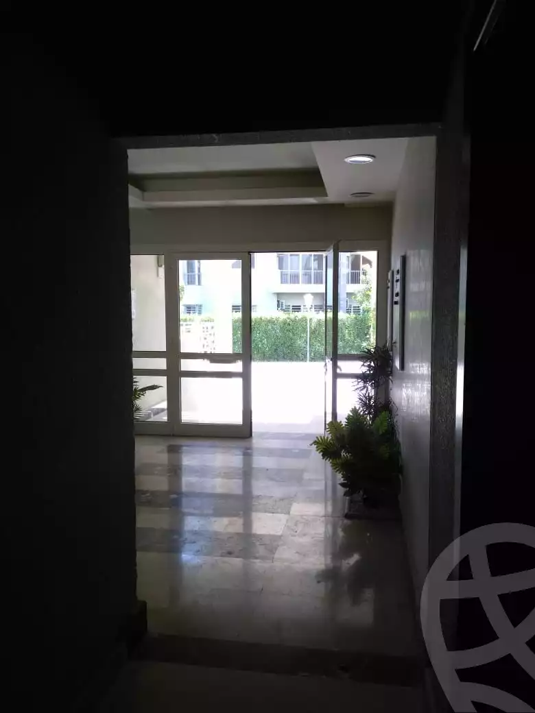https://aqarmap.com.eg/en/listing/4070409-for-sale-cairo-el-sheikh-zayed-city-compounds-greens