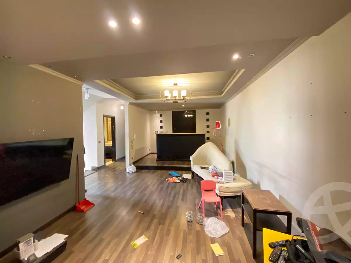 https://aqarmap.com.eg/en/listing/4071040-for-sale-cairo-el-sheikh-zayed-city-compounds-greens