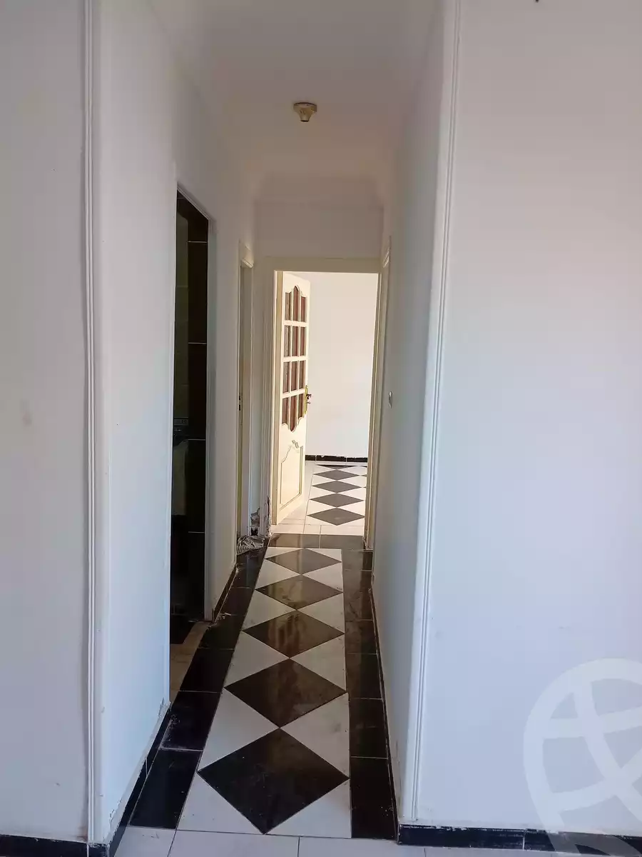 https://aqarmap.com.eg/en/listing/4075694-for-sale-alexandria-el-hanouvel-al-asdakaa-st