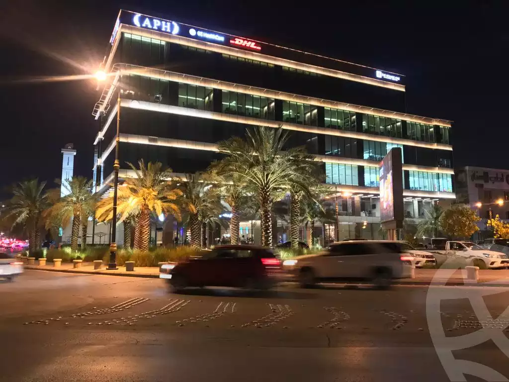 https://aqarmap.com.eg/ar/listing/4075754-for-sale-cairo-new-administrative-capital-al-hay-al-maly-mrkyh-mwl