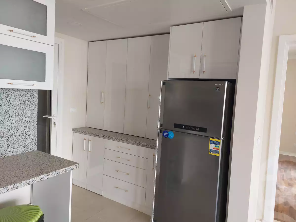 https://aqarmap.com.eg/ar/listing/4076786-for-rent-cairo-6th-of-october-compound-pyramid-hills