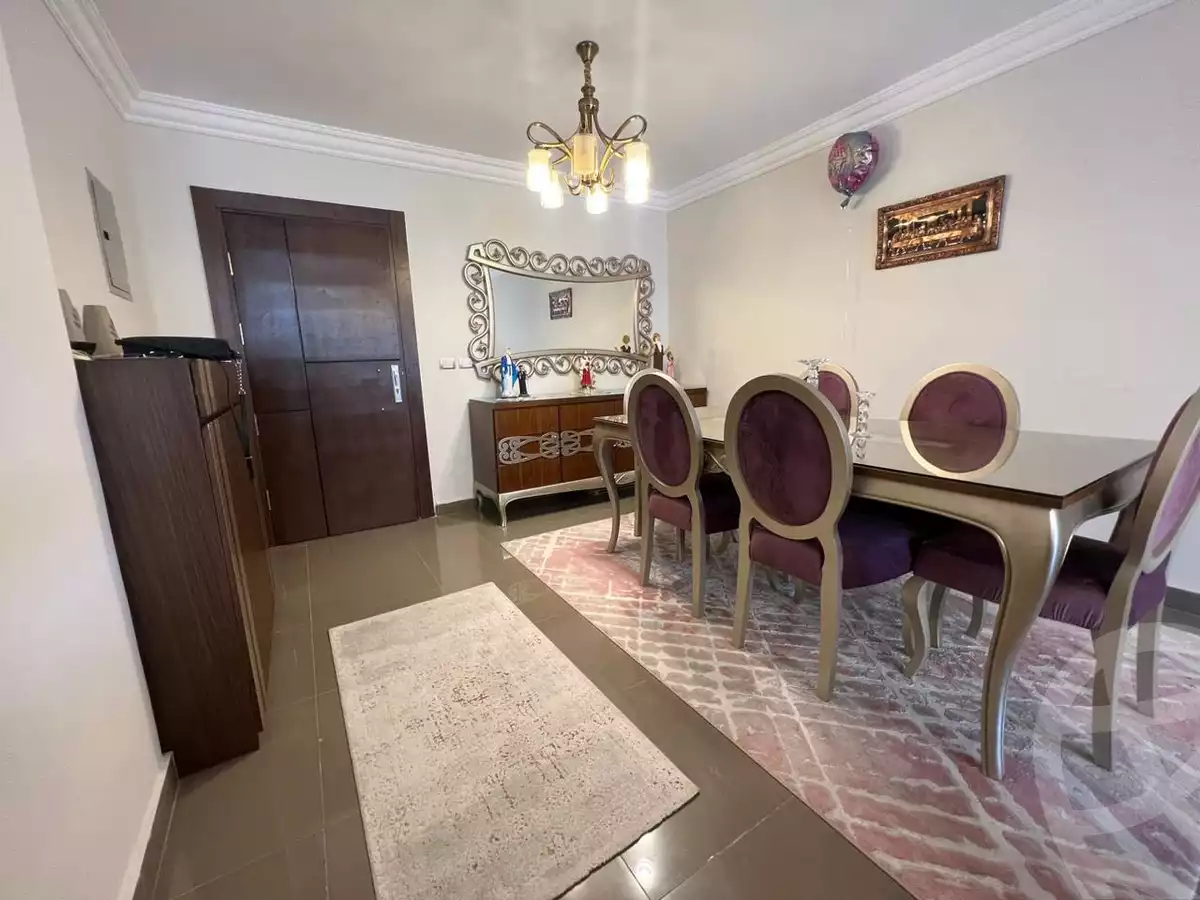 https://aqarmap.com.eg/en/listing/4079505-for-sale-cairo-new-cairo-compounds-jyd