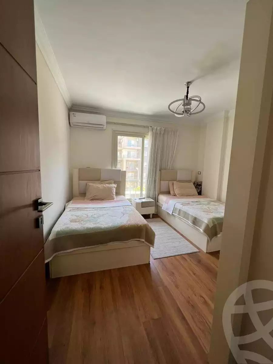 https://aqarmap.com.eg/en/listing/4079505-for-sale-cairo-new-cairo-compounds-jyd