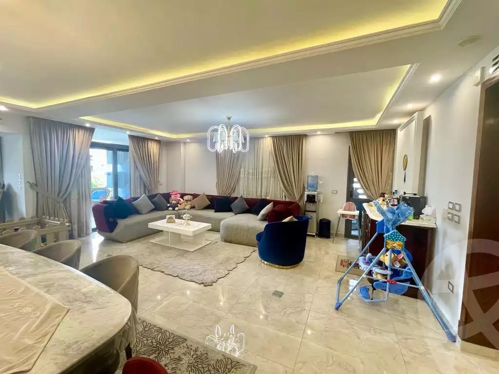 https://aqarmap.com.eg/en/listing/4087971-for-sale-cairo-new-cairo-compounds-taj-sultan