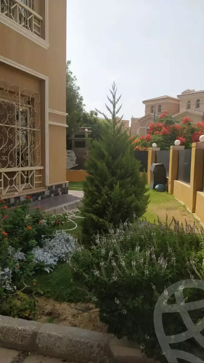 https://aqarmap.com.eg/ar/listing/4088254-for-rent-cairo-new-cairo-compounds-grand-residance