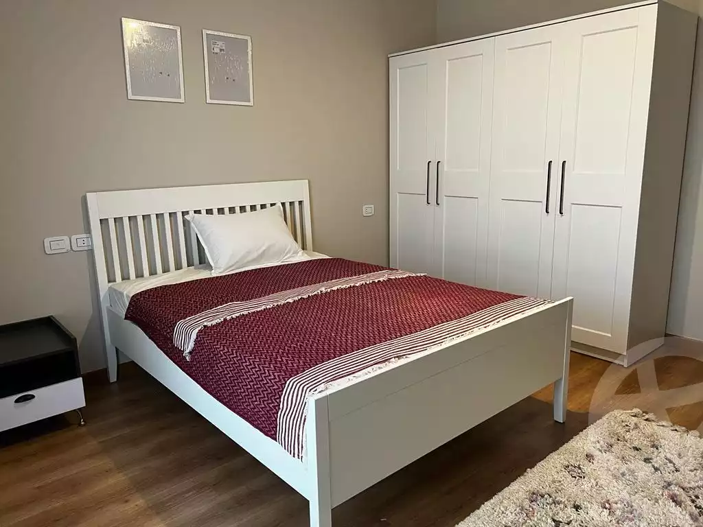 https://aqarmap.com.eg/en/listing/4088862-for-rent-cairo-el-sheikh-zayed-city-compounds-kmbwnd-wyst-twn-swdyk