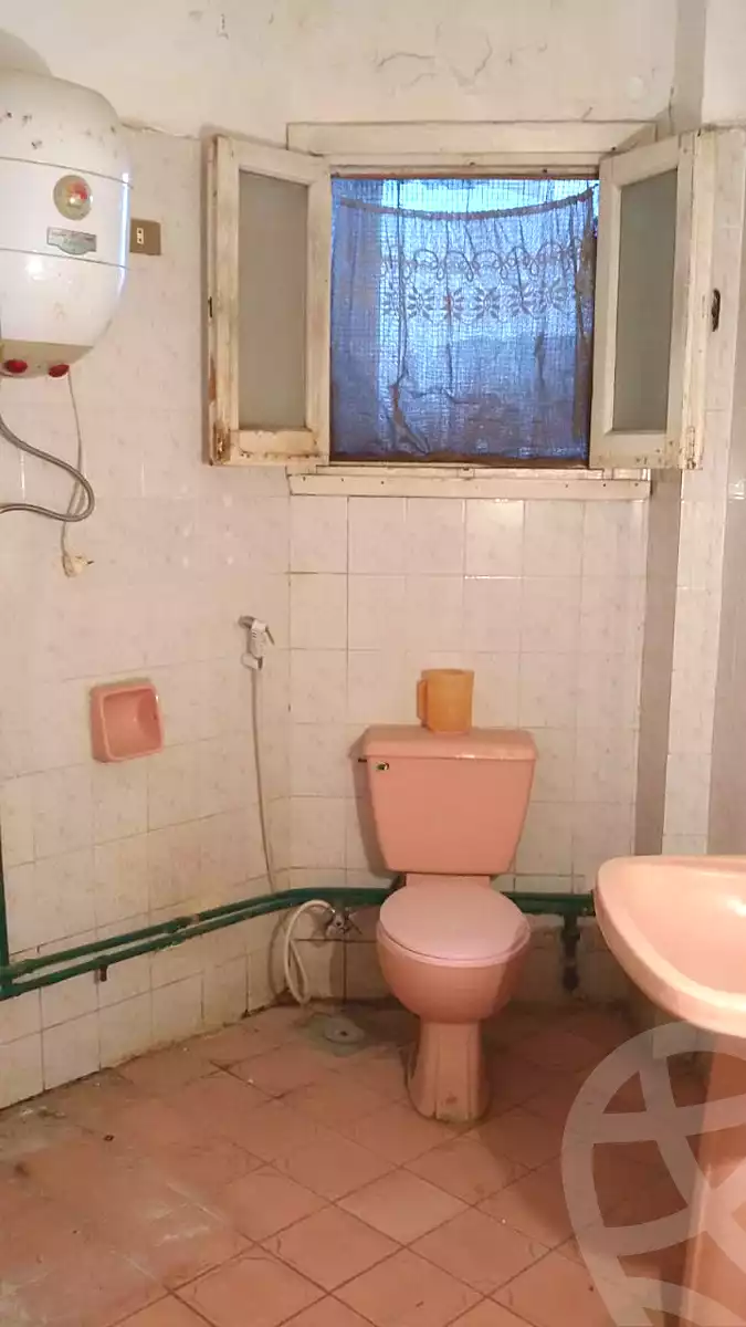 https://aqarmap.com.eg/en/listing/4090501-for-sale-alexandria-el-hanouvel-el-zahraa-city-st