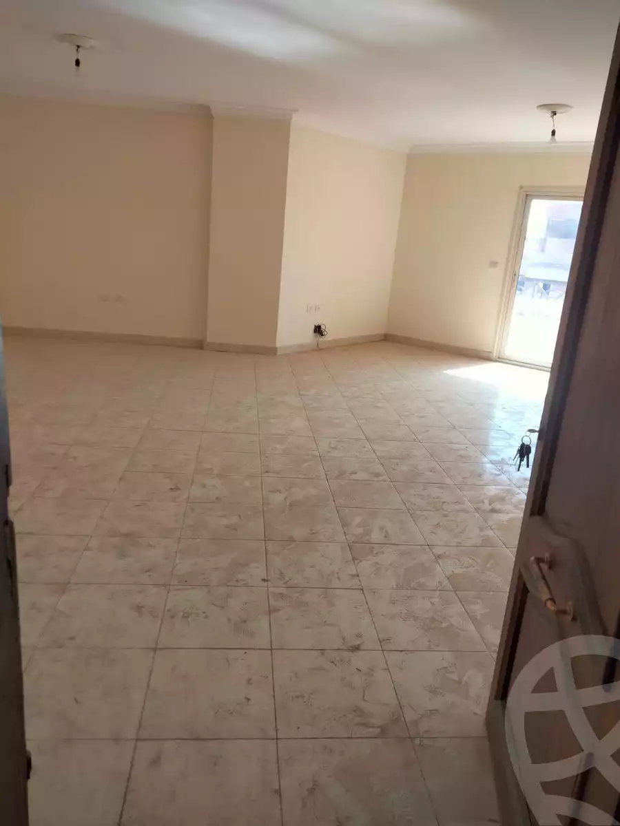 https://aqarmap.com.eg/en/listing/4090757-for-rent-cairo-new-cairo-compounds-ritaj