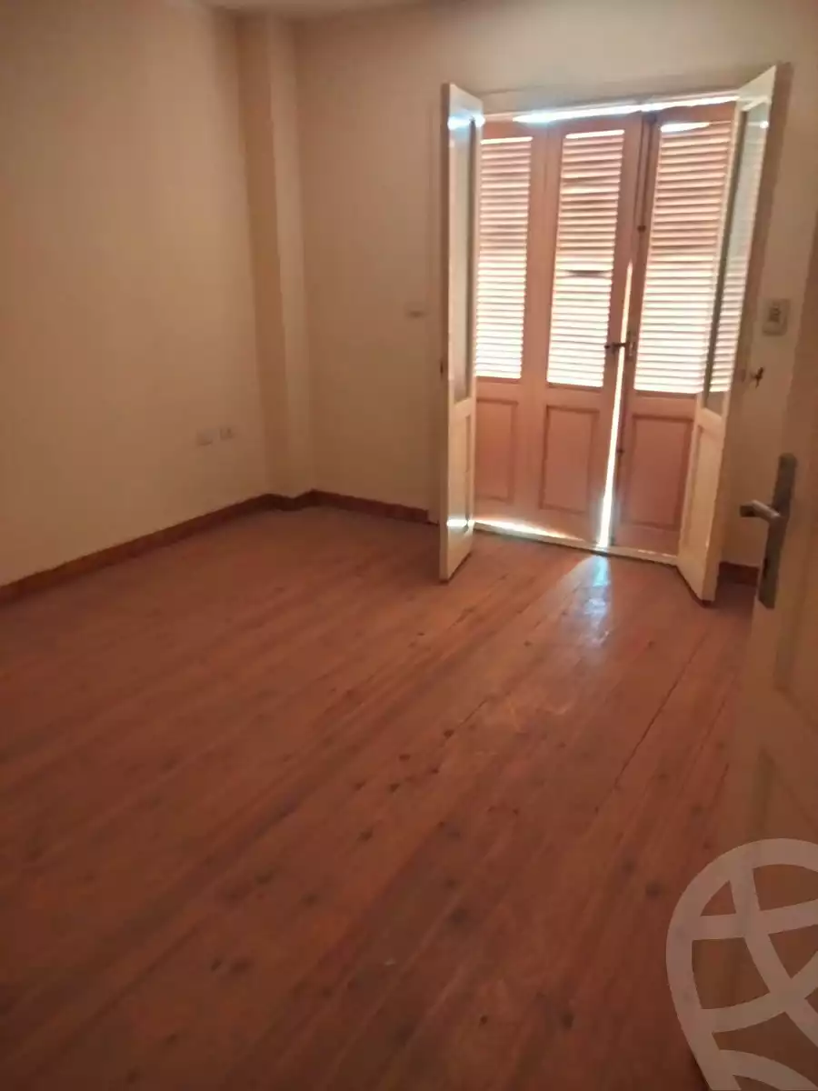 https://aqarmap.com.eg/en/listing/4090757-for-rent-cairo-new-cairo-compounds-ritaj