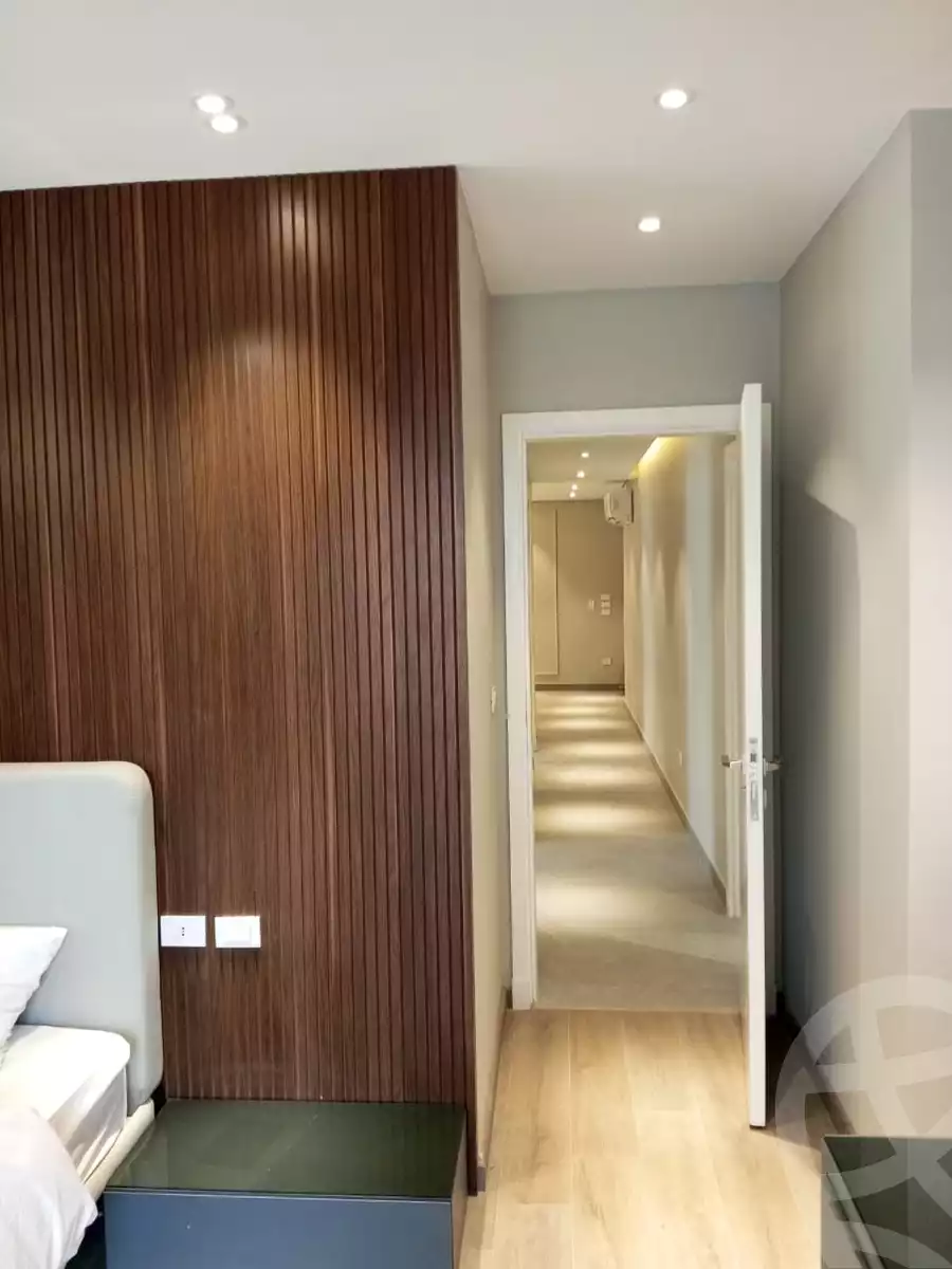 https://aqarmap.com.eg/en/listing/4091354-for-sale-cairo-el-sheikh-zayed-city-compounds-kmbwnd-fyldj-wyst-dr-llttwyr