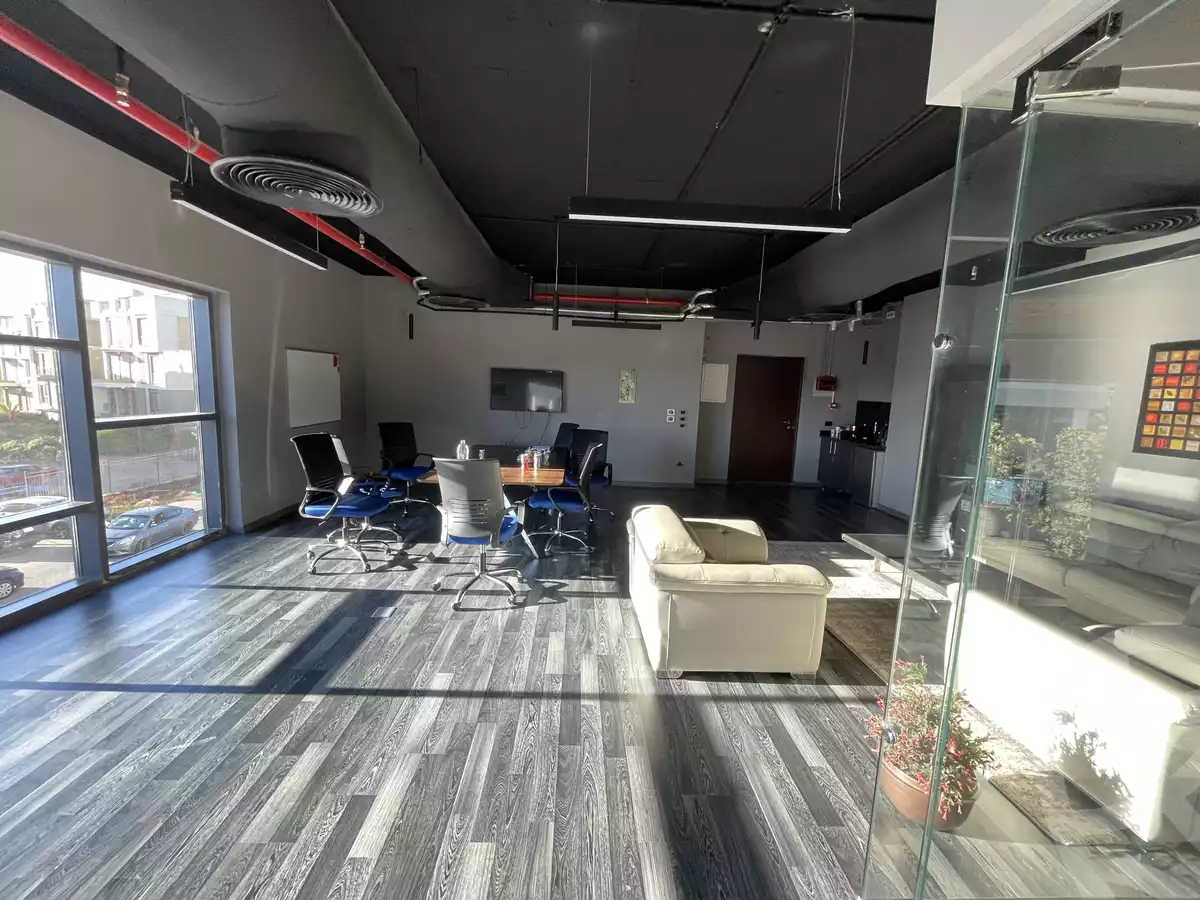 https://aqarmap.com.eg/en/listing/4091640-for-sale-cairo-el-sheikh-zayed-city-compounds-in-sheikh-zayed-the-polygon