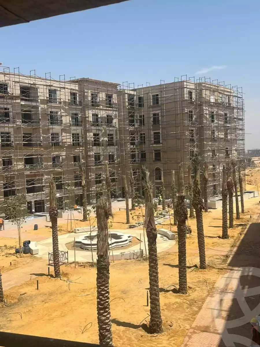 https://aqarmap.com.eg/en/listing/4632434-for-sale-cairo-el-sheikh-zayed-city-compounds-kmbwnd-fyldj-wyst-dr-llttwyr