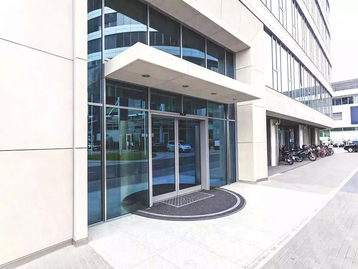 https://aqarmap.com.eg/ar/listing/4090858-projects-v-business-tower